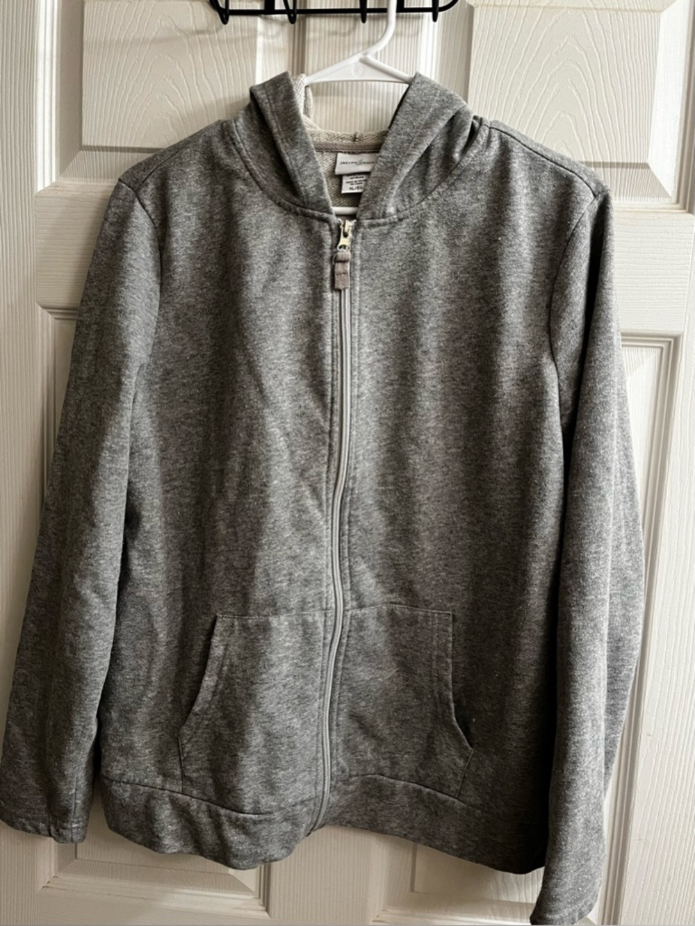JACLYN SMITH~SILVER SHIMMER ZIP HOODIE~ NWOT~XL